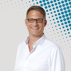 Dr. Roman Miserre