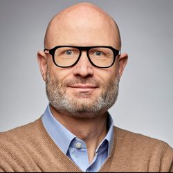 Dr. Oliver Frille